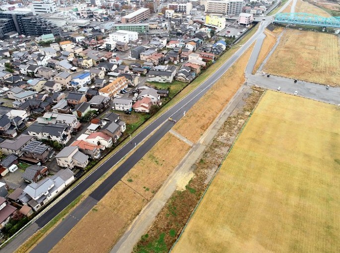 神通川・成子護岸工事