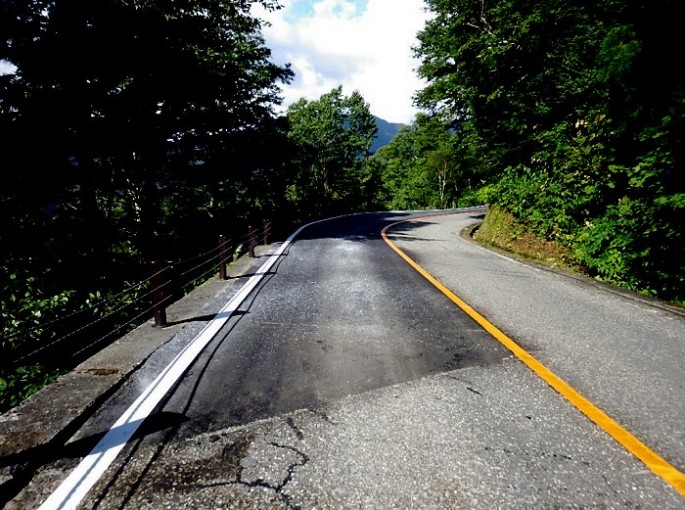 主要地方道富山立山公園線道路総合交付金（防災・災防・修繕）舗装補修工事