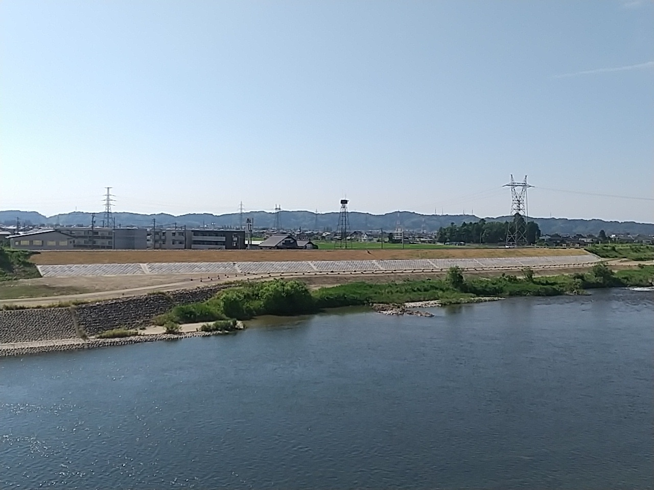 神通川・添島地区築堤護岸工事