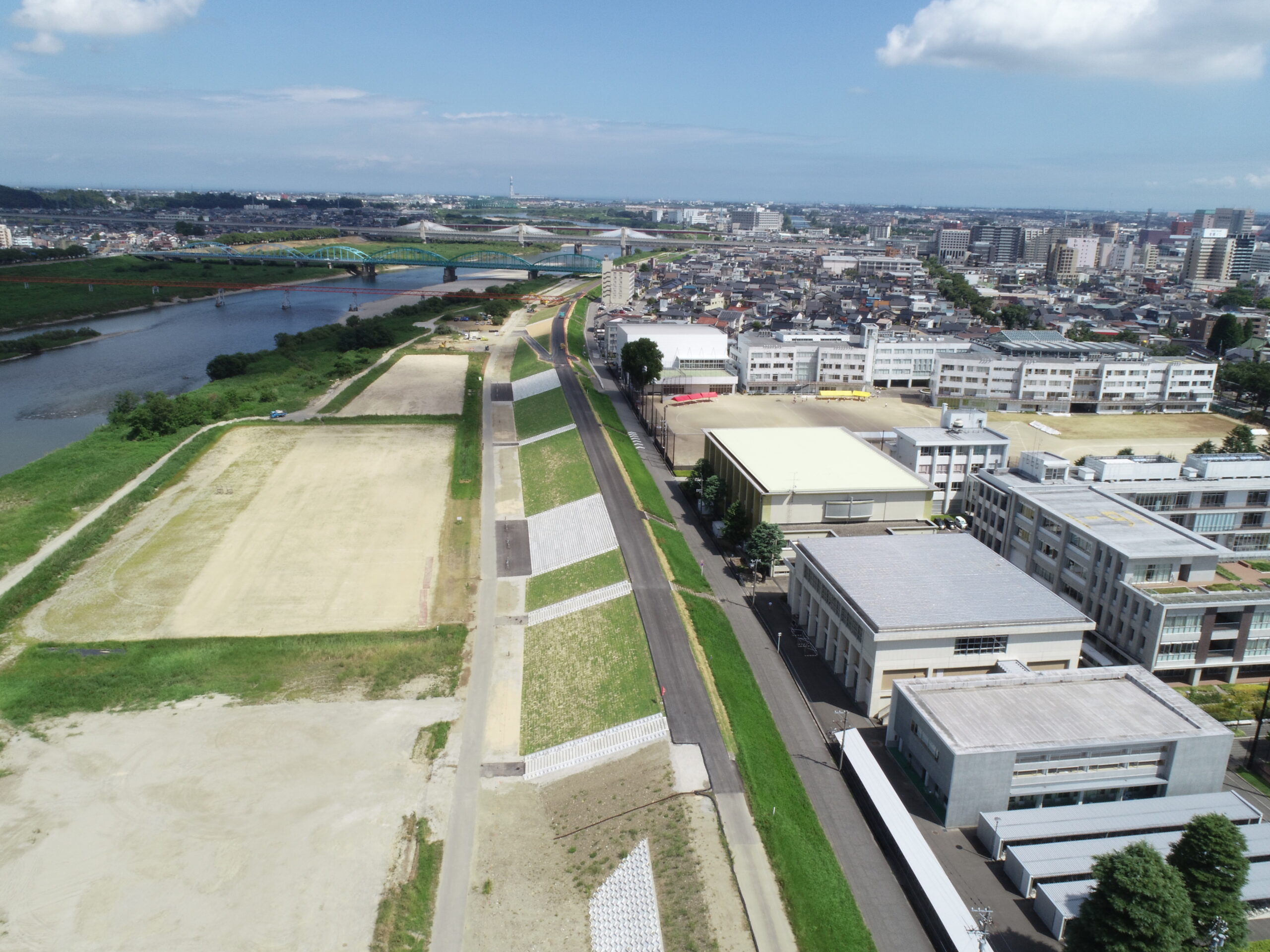 神通川・安野屋地区堤防強化その２工事