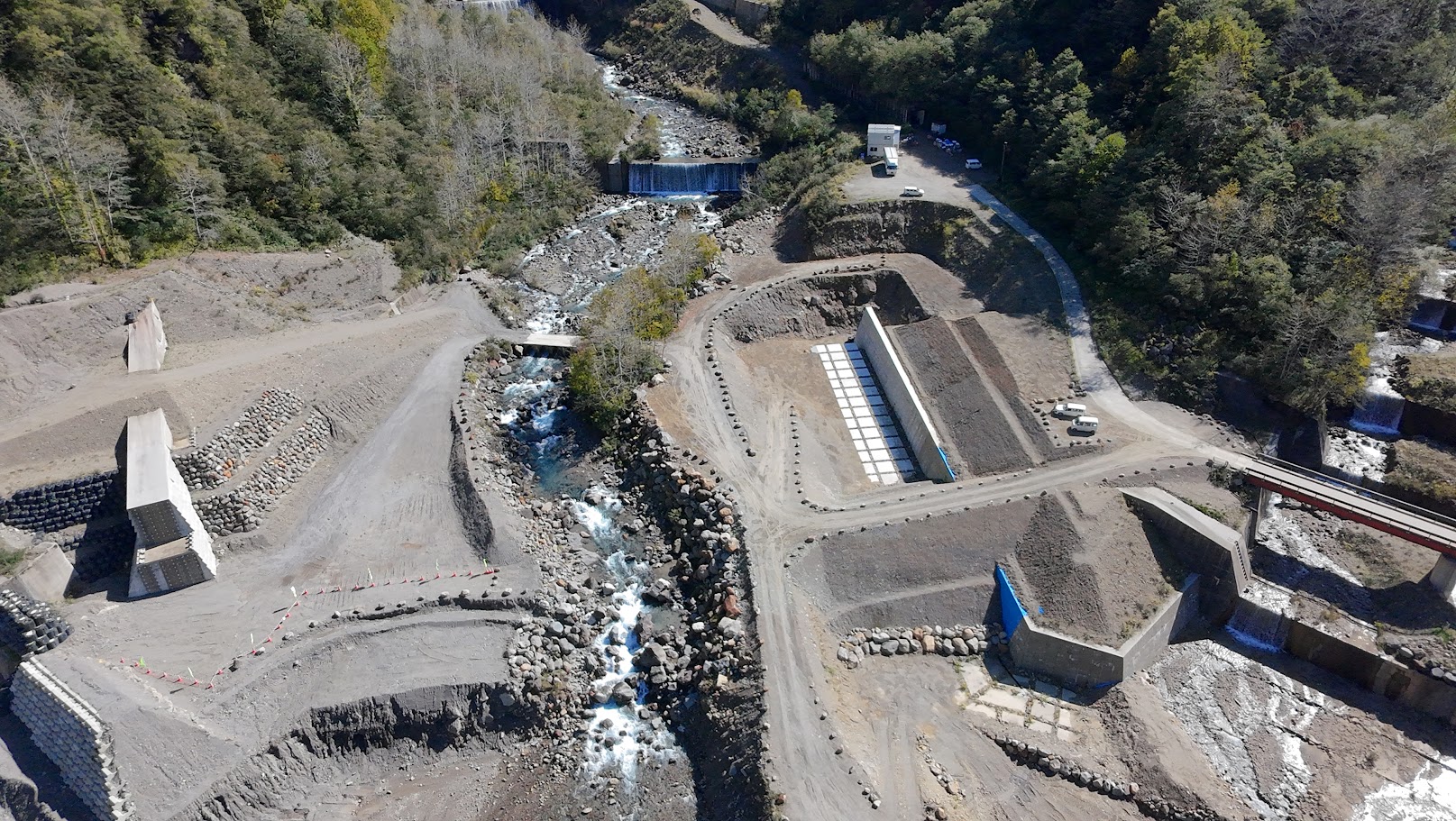 R7　有峰地区渓岸対策（多枝原谷）工事